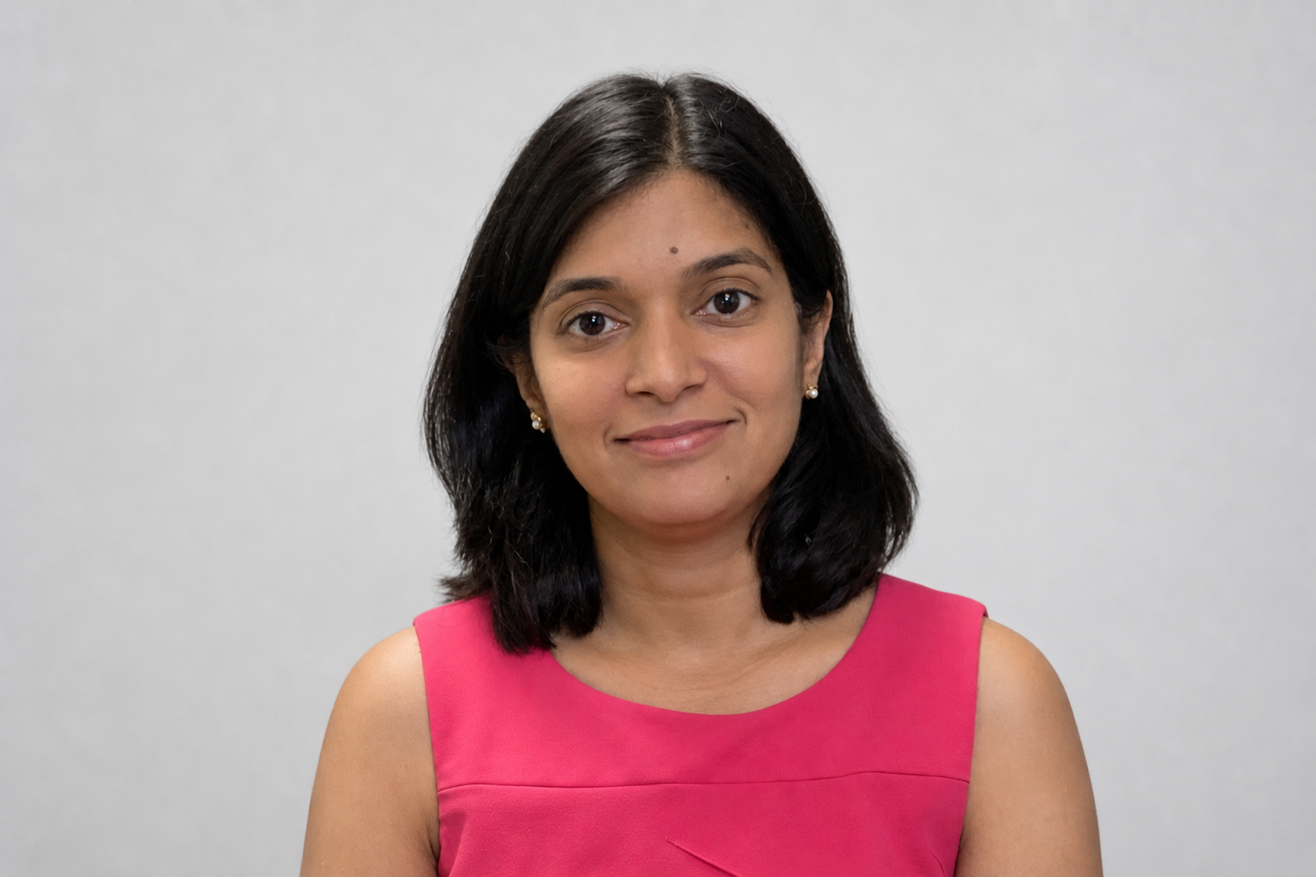 Dr Aparna Deshpande