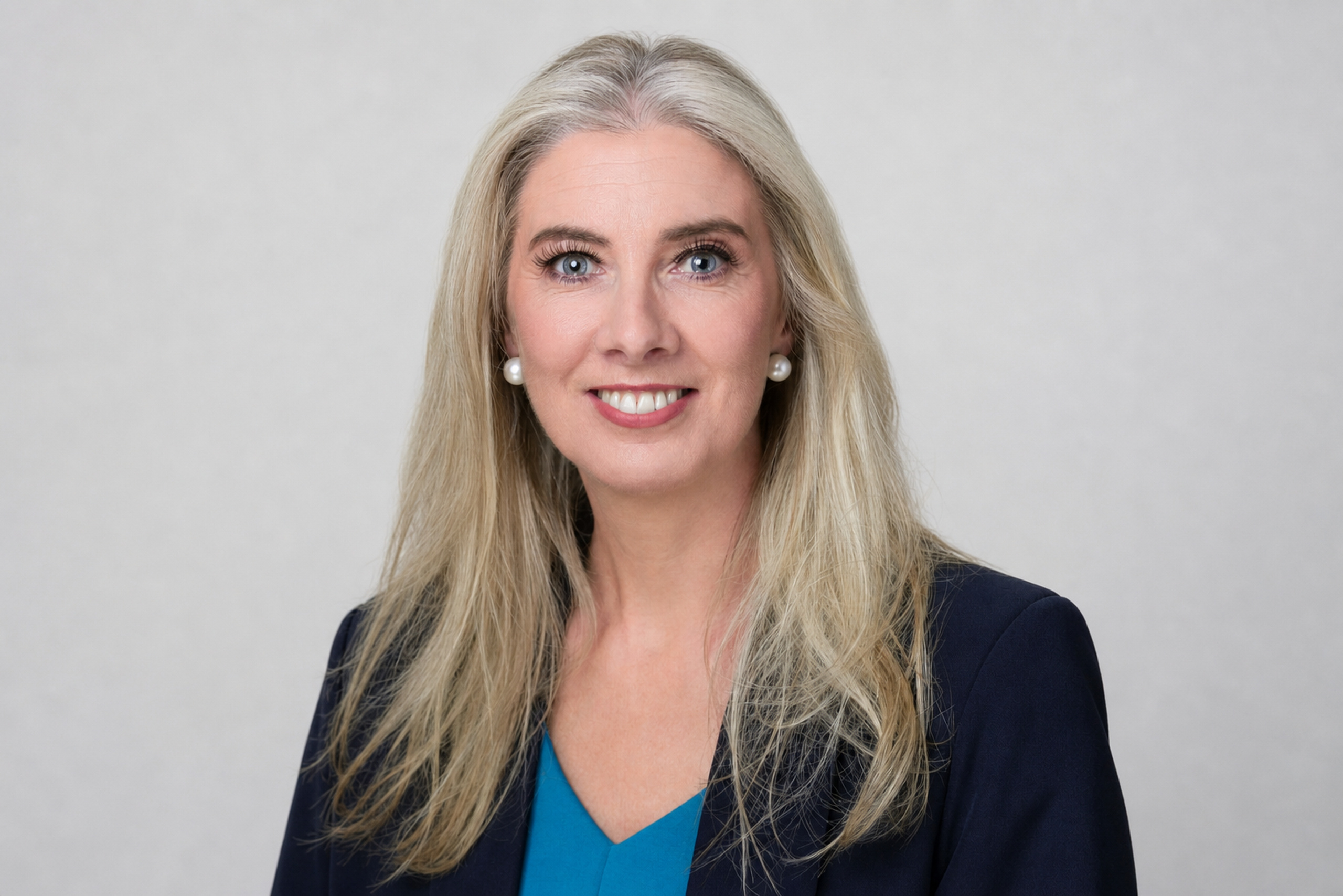 Dr Julie O’Brien