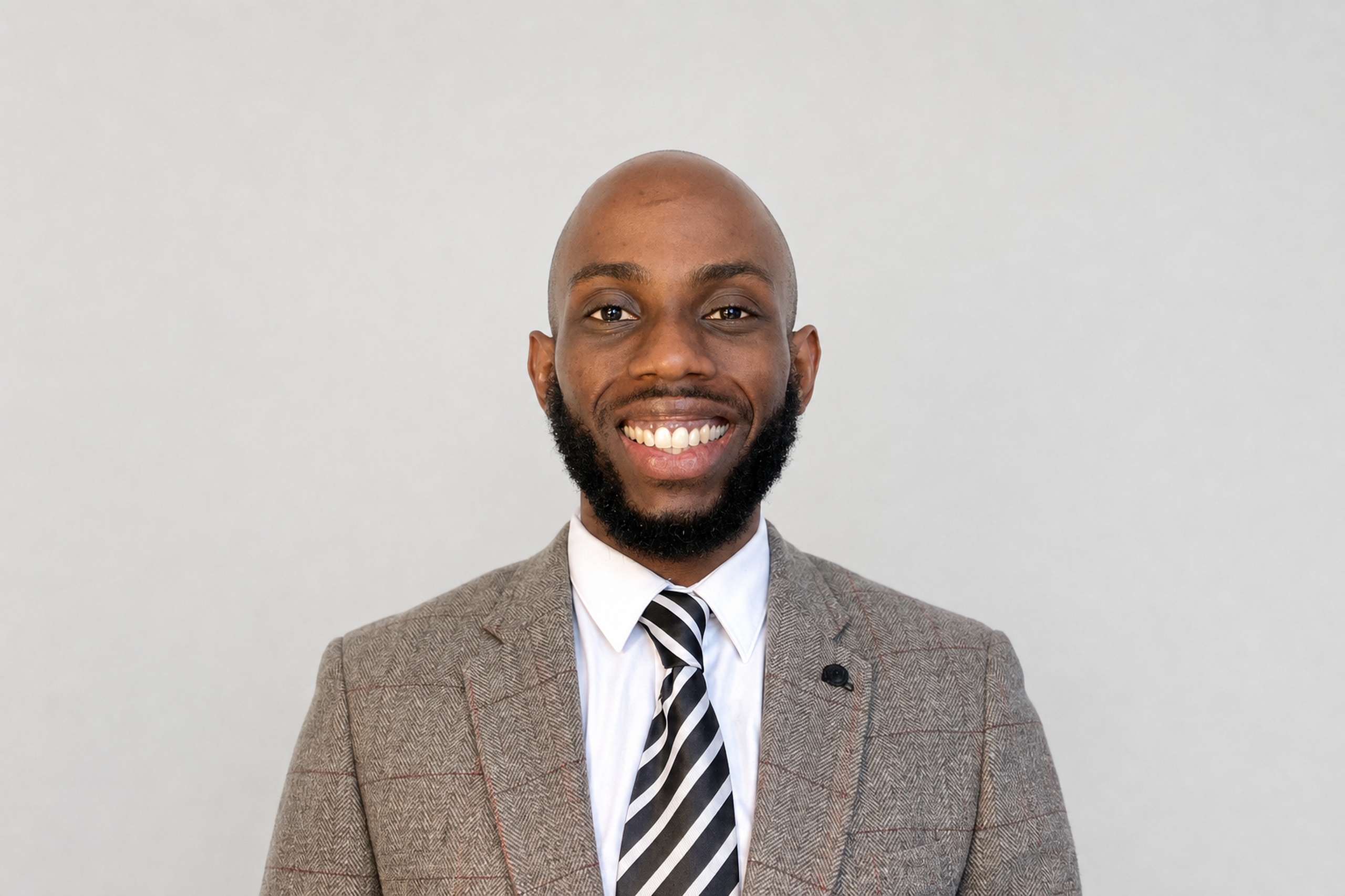 Dr Tevin Browne
